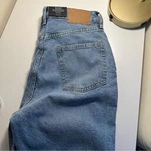 H&M Divided Mom Jeans - Size 6 (Euro Size 38)